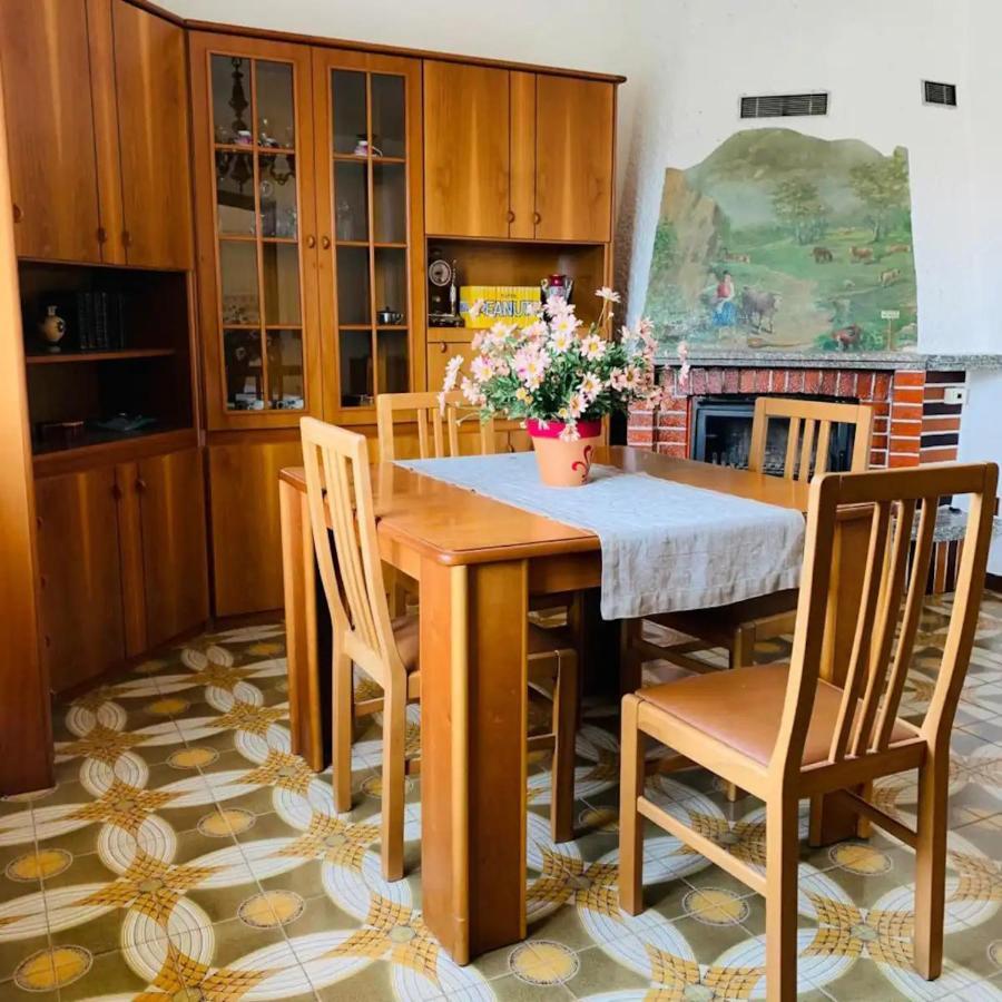 Casavacanze Sottocolle Valmorea Ngoại thất bức ảnh